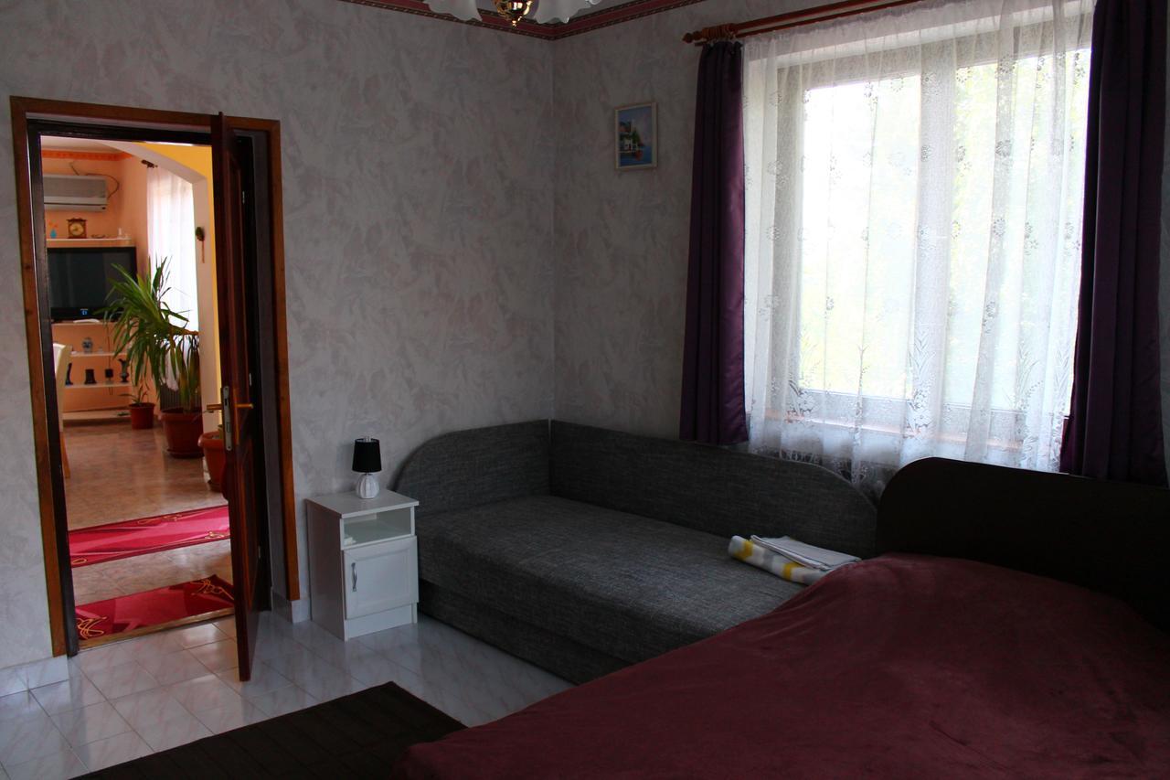 Fonyód Ibolya Apartmanok מראה חיצוני תמונה