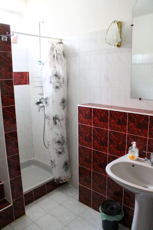 Fonyód Ibolya Apartmanok מראה חיצוני תמונה