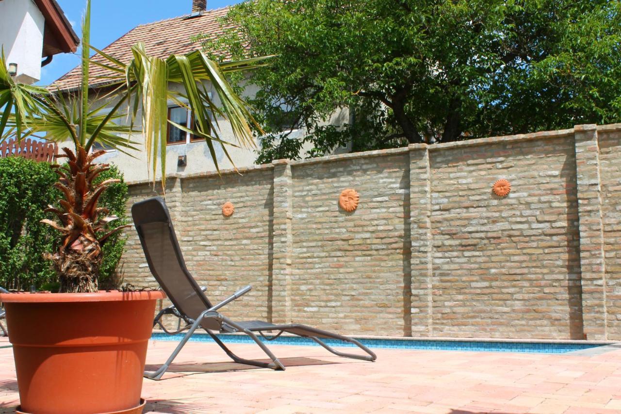 Fonyód Ibolya Apartmanok מראה חיצוני תמונה